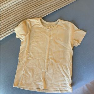 Daily Drills Short Sleeve Crewneck Top in Light Yellow